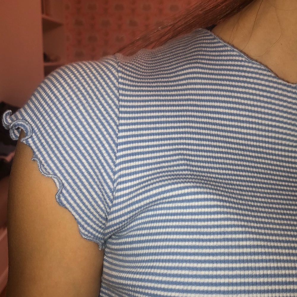 brandy melville blue and white striped shirt